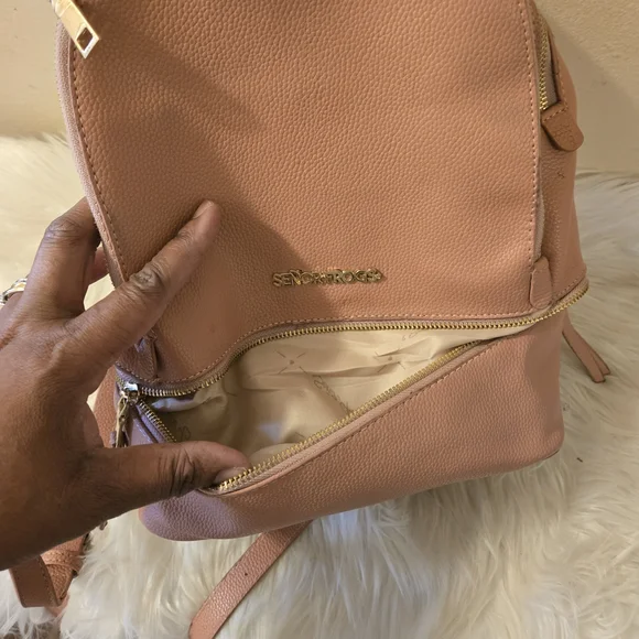 Señor Frogs Tan Backpack - Picture 9 of 12